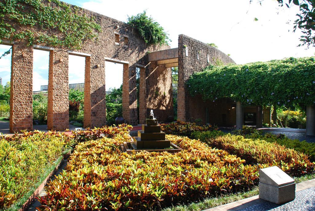 Yukurinaresort Okinawa Garden House Motobu Exterior photo
